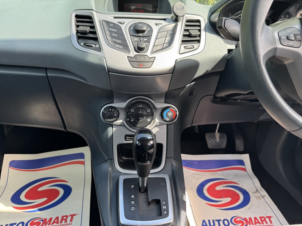 Ford FIESTA EDGE AUTOMATIC 1.4  5 DOOR