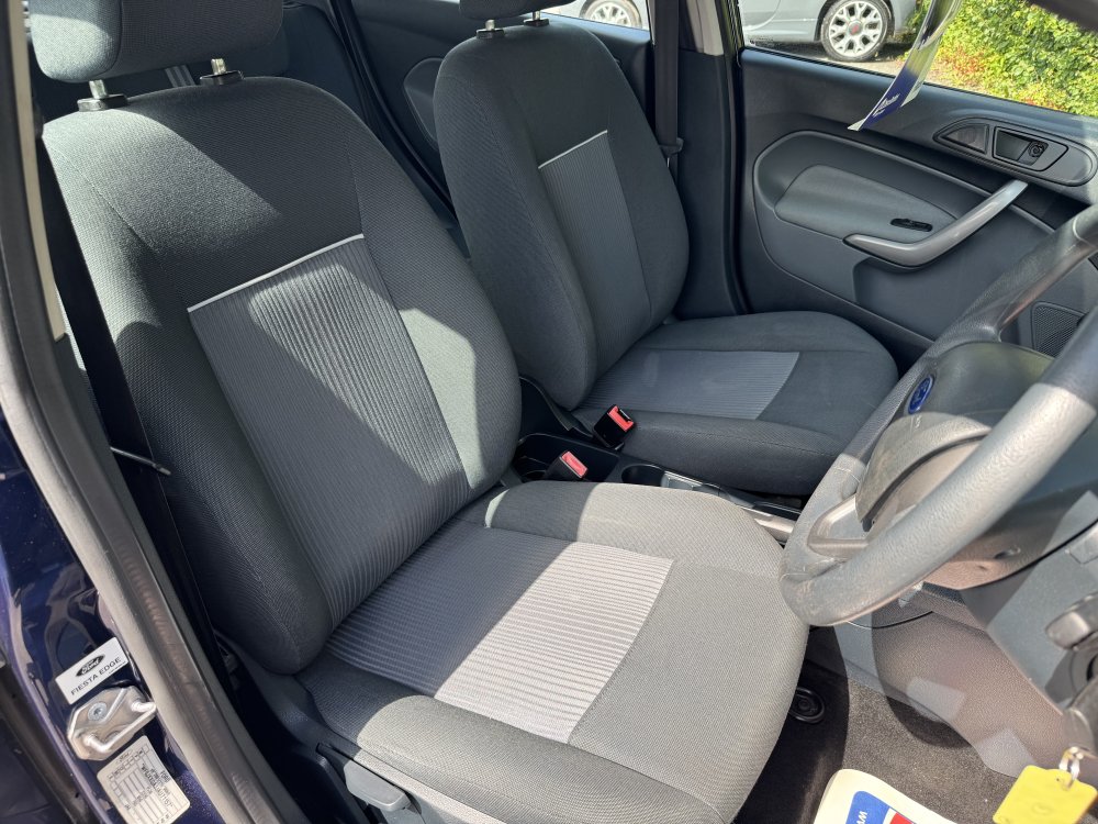 Ford FIESTA EDGE AUTOMATIC 1.4  5 DOOR