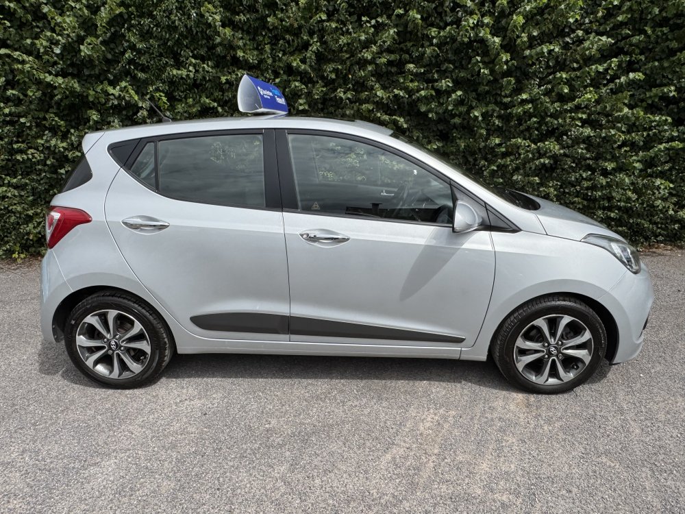 Hyundai i10 PREMIUM SE 1.2  5 DOOR