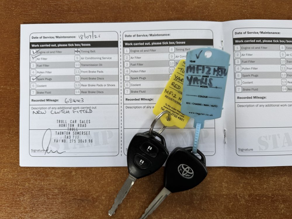 Toyota YARIS SR 1.3  5 DOOR