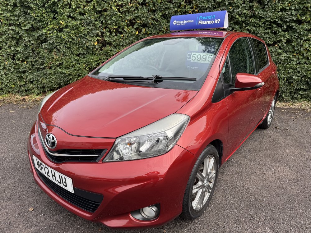 Toyota YARIS SR 1.3  5 DOOR