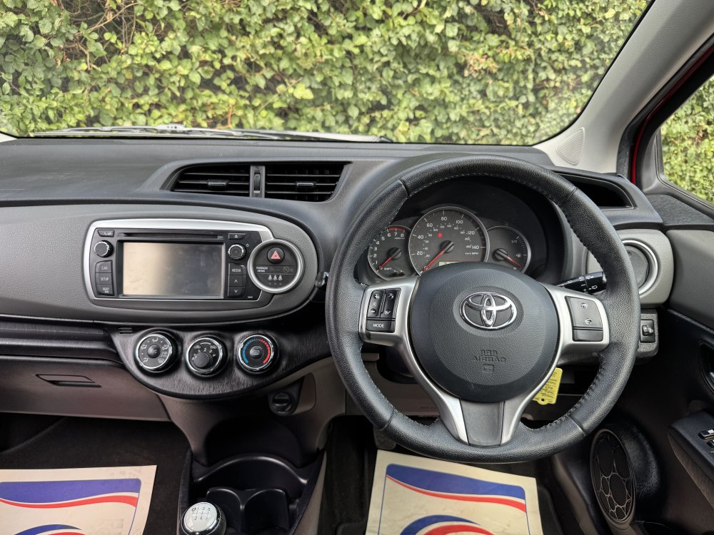 Toyota YARIS TR 1.3 5 DOOR