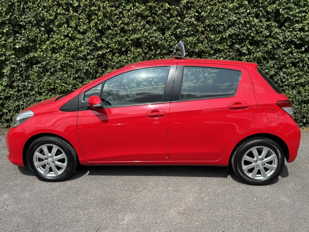 Toyota YARIS TR 1.3 5 DOOR