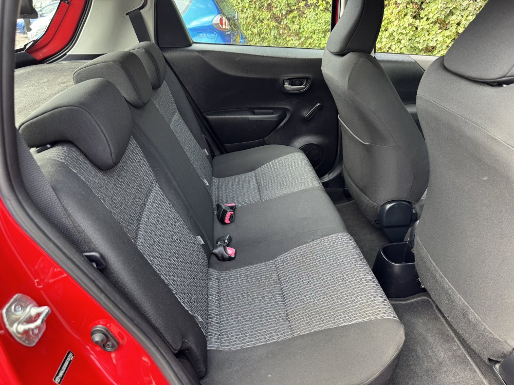 Toyota YARIS TR 1.3 5 DOOR