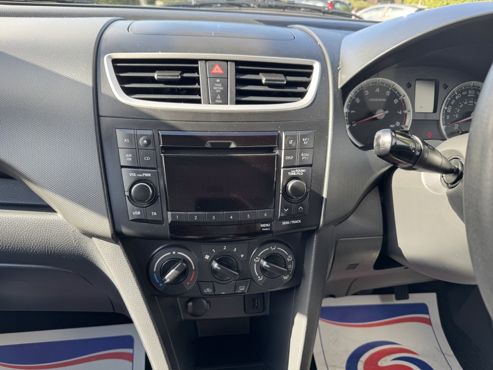 Suzuki SWIFT SZ2 1.2 5 DOOR