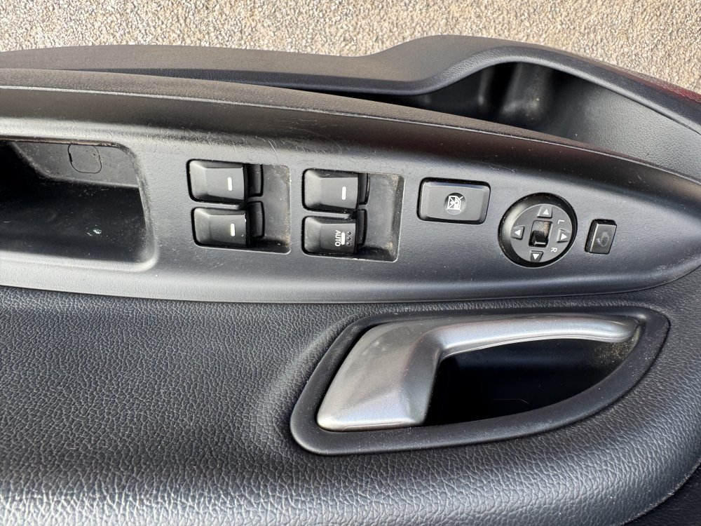 Kia RIO 2   1.2  5 DOOR