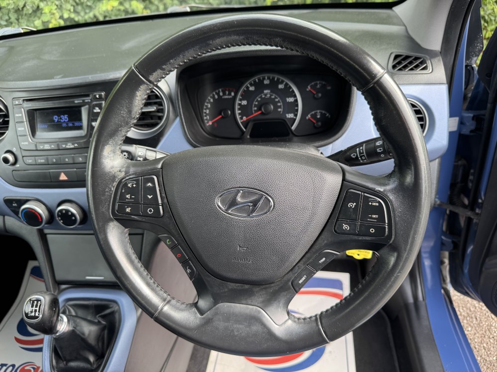 Hyundai i10 PREMIUM  1.2  5 DOOR