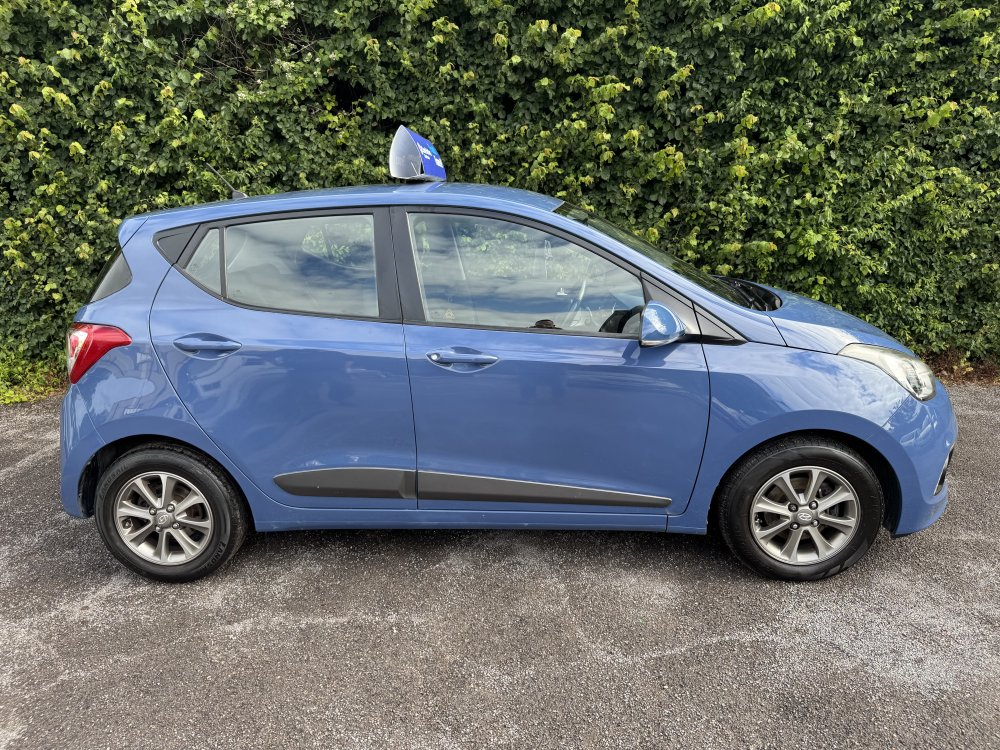 Hyundai i10 PREMIUM  1.2  5 DOOR