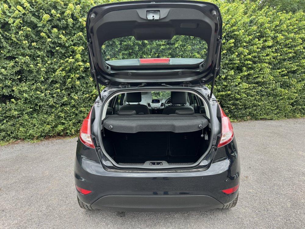 Ford FIESTA ZETEC 1.25 5 DOOR