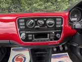 Volkswagen HIGH UP 1.0 BLUEMOTION 5DR