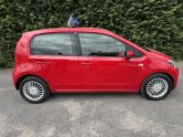 Volkswagen HIGH UP 1.0 BLUEMOTION 5DR