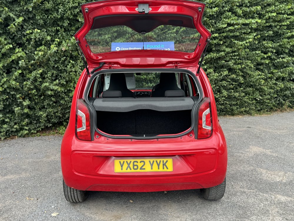 Volkswagen HIGH UP 1.0 BLUEMOTION 5DR