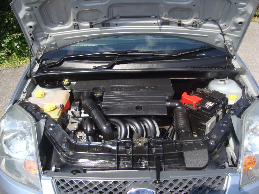 Ford FIESTA ZETEC 1.25  5 DOOR