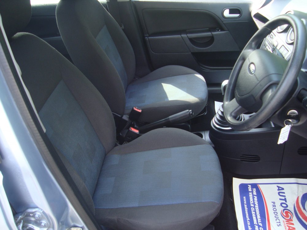 Ford FIESTA ZETEC 1.25  5 DOOR