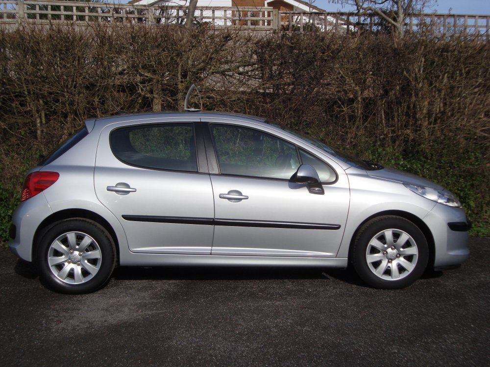 Peugeot 207  1.4 S   5 DOOR